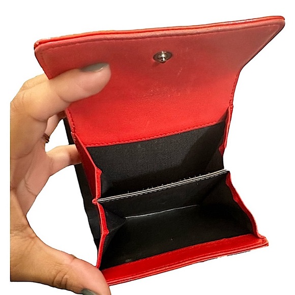 CHANEL Lucky Charms Embossed Patent Leather Wallet w/ COA - Picture 11 of 12